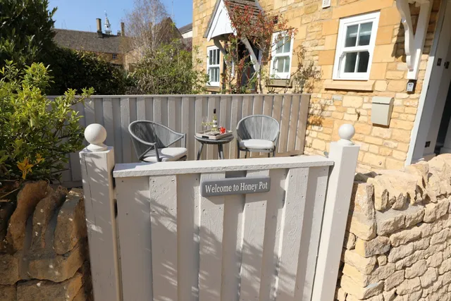 Honey Pot, Unique Cotswold Cottages