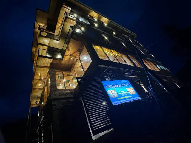 Hotel Hadimba Walkin