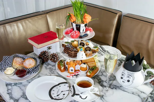 Mad Hatters Afternoon Tea @ Sanderson London