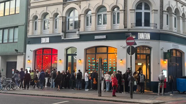 DanDan London Bridge