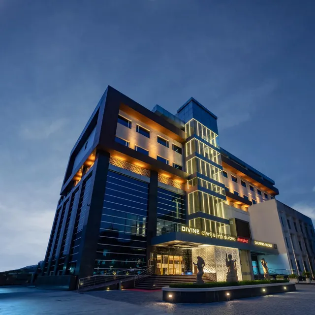 Divine Clarks Inn Suites