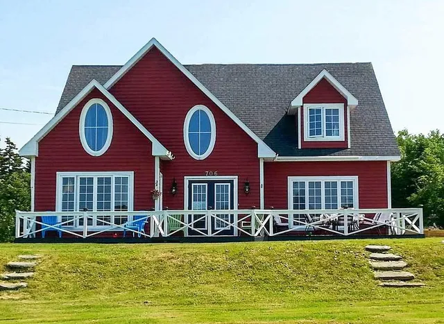 Channel Breezes Bed & Breakfast