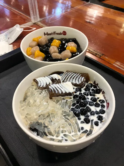 Meet Fresh Taipei Syntrend Shop