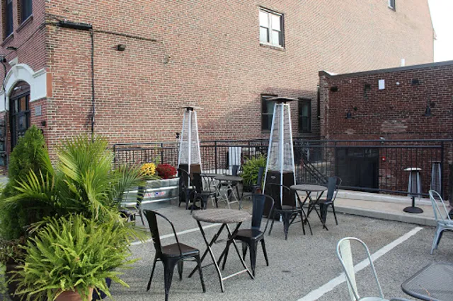 Newbolds Food & Libations