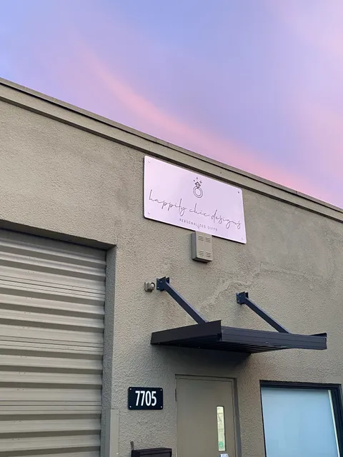 Happily chic designs