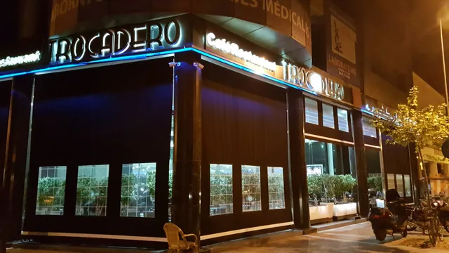 Trocadero : Café & Restaurant