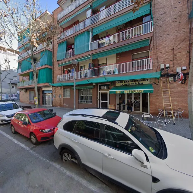 Cafe Bar Restaurant La Cuina De La Iaia