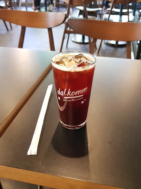 Dal.Komm Coffee