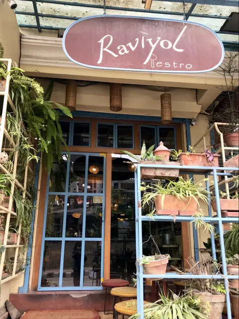 Raviyol Restro