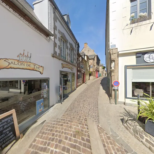 Le Château de Carte _ Sallon de Thé