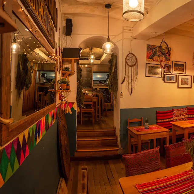 Chakruna Native Burgers