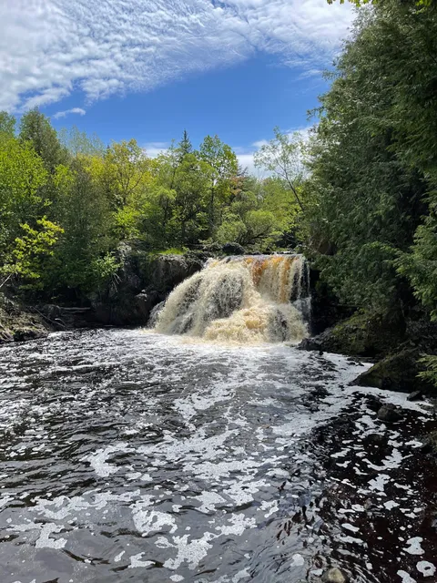 Interstate Falls - Trail head
