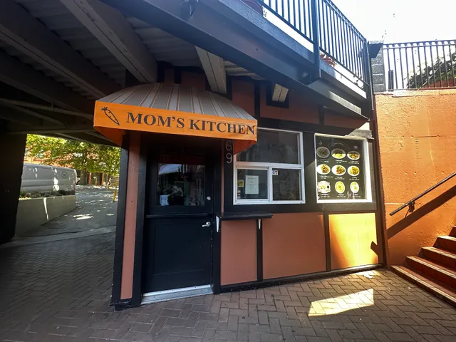 Mom's Kitchen
