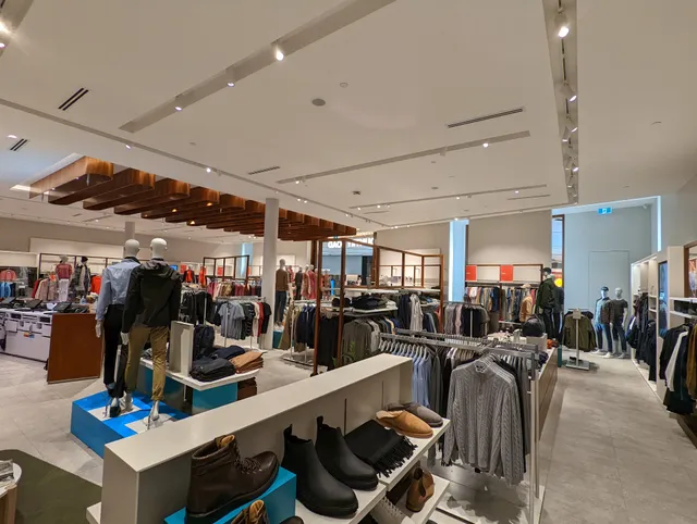 Country Road - Newmarket