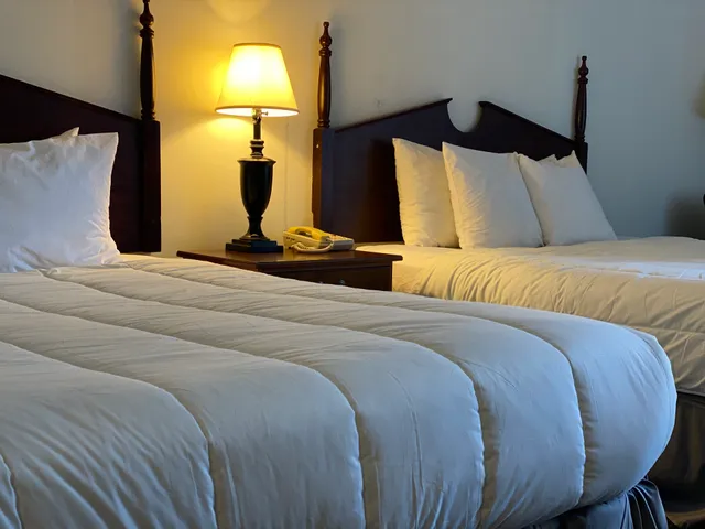 The Boulder Broker Inn