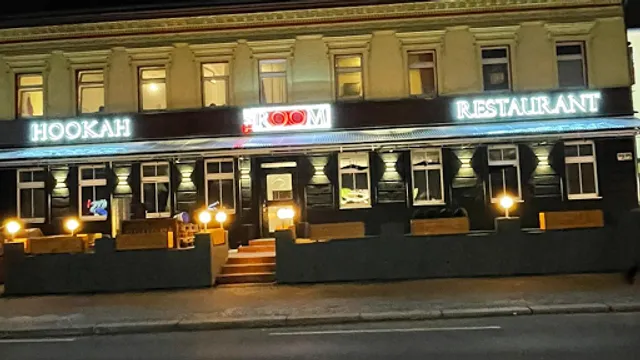 The Room Berlin Restaurant & Hookah