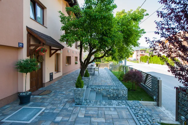 Old Pear Apartments & activities