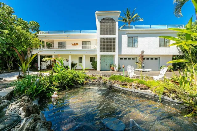 Eva Villa Maui bed & breakfast