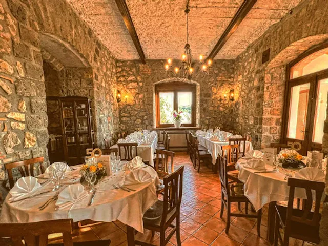 Le Grottelle Sorrento Restaurant Agriturismo