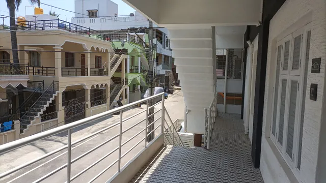 ROYAL Bird APARTMENTS