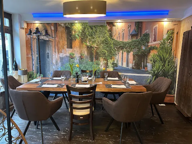 Trattoria - Italian Drink & Food