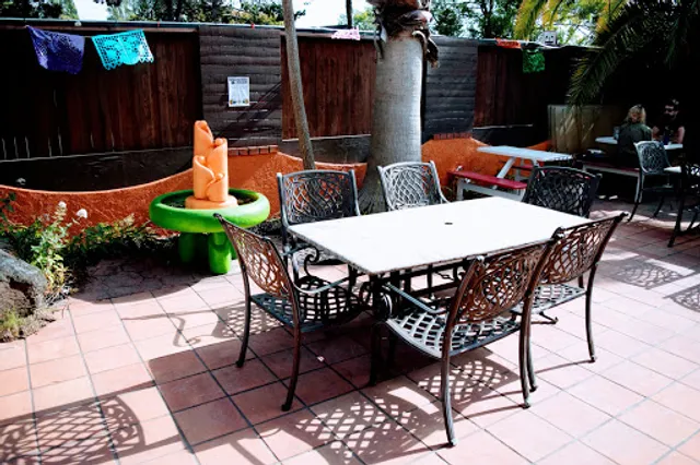 El Chipotle Mexican & American Food