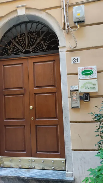 COVO DI LEVANTE affittacamere room rental