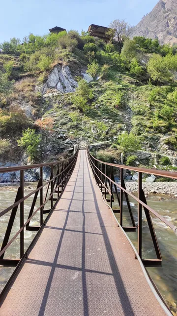 Tirthan Stone Age inn