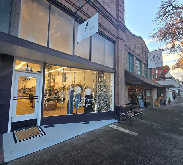 Lauretta Laynnie Boutique