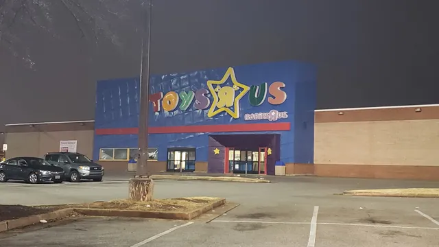 Shoppes At Hamilton Place