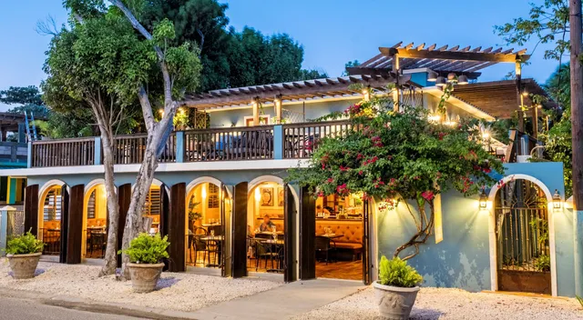 Puertas at El Quenepo