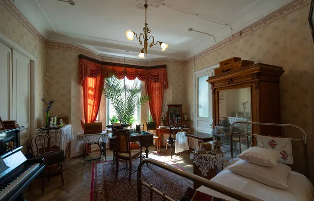 Muzey-Kvartira Yelizarovykh