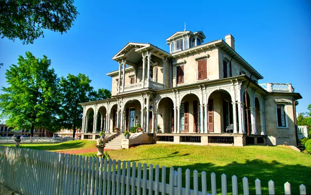 Jemison-Van De Graaff Mansion