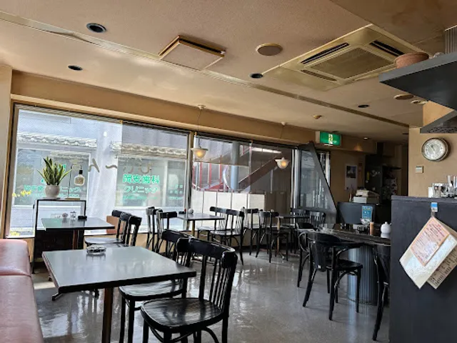 Ｃａｆｅびぃーんず