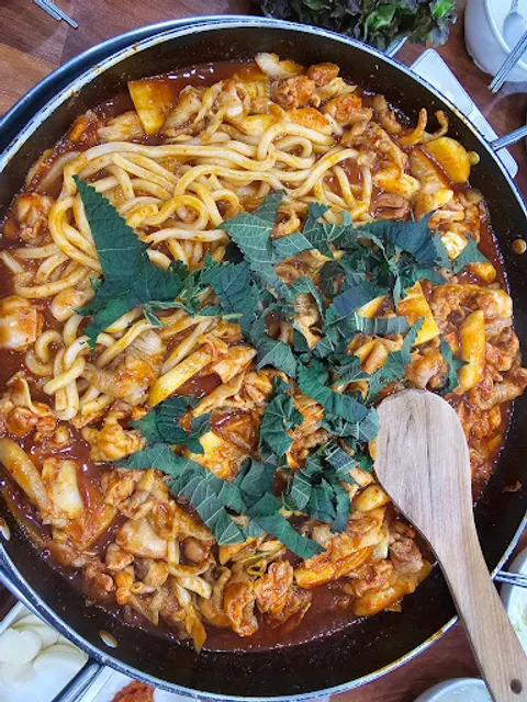 닭이봉원조춘천닭갈비