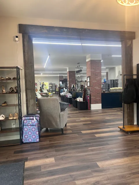 Red Door Consignment Co.