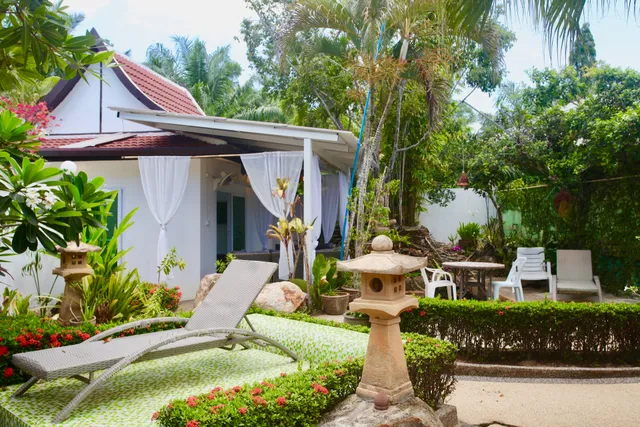 Sunshine Guesthouse Sunshine Villa and Diving School