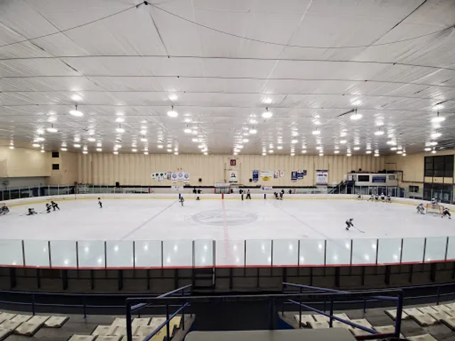 Long Beach Municipal Ice Arena