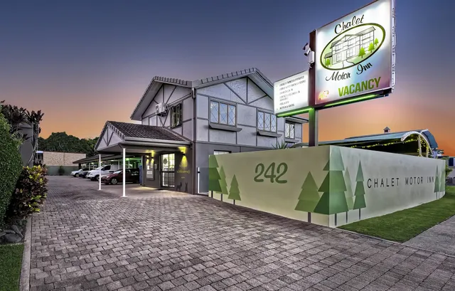 Chalet Motor Inn