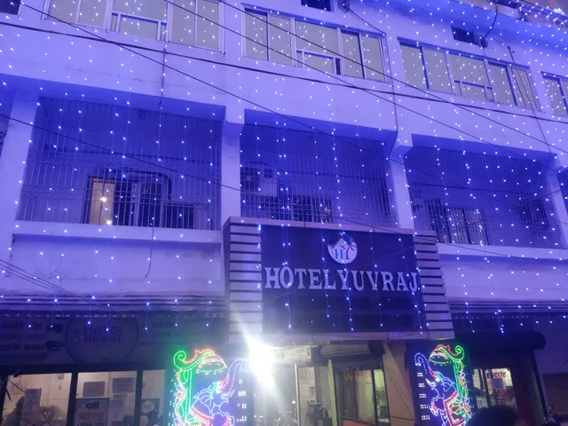 Capital O 28095 Hotel Yuvraj