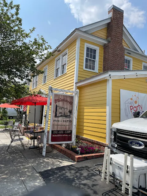 Michael’s Pub & Patio
