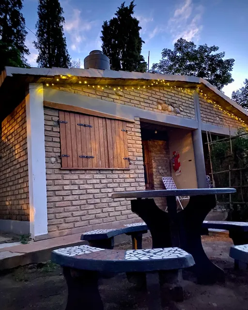 Hosteria y Cabañas Los Horneros