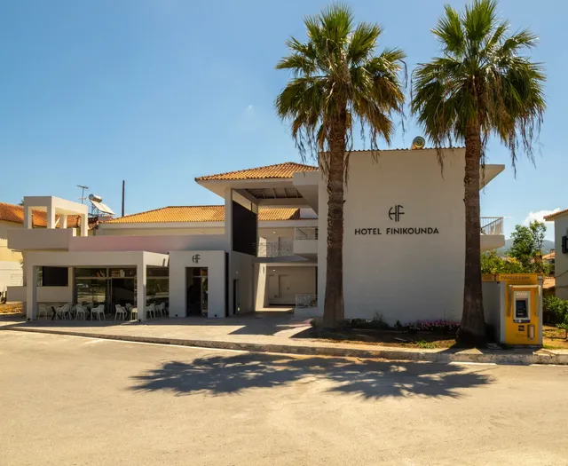 Finikounda Hotel