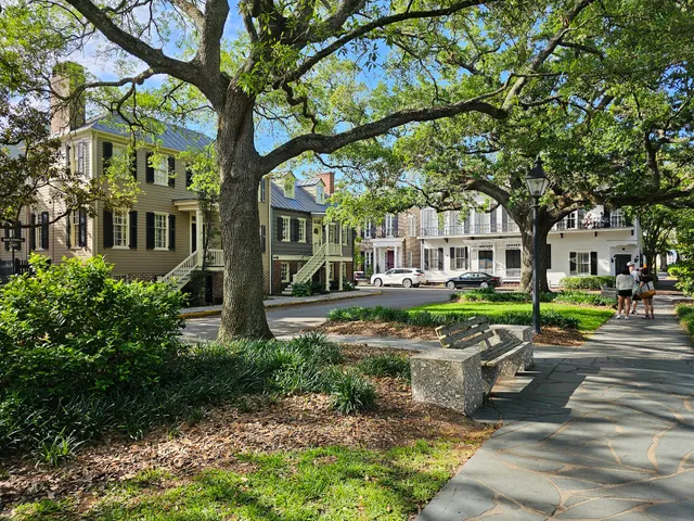 The Spanish Moss Inn