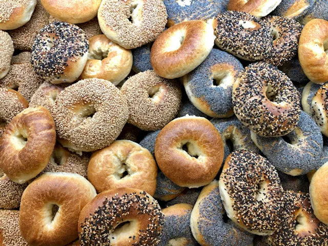 Beehive Bagels