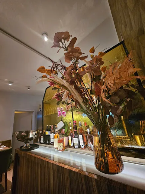 Folia | Fine Dining Restaurant