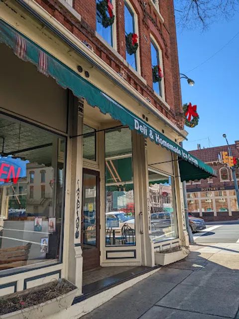 Spanky's Deli & Homemade Ice Cream