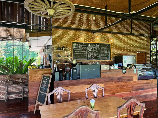 Khampanna Café resort & Nature café