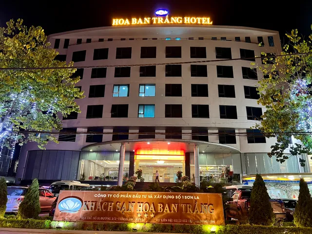 Hoa Ban Trắng Hotel