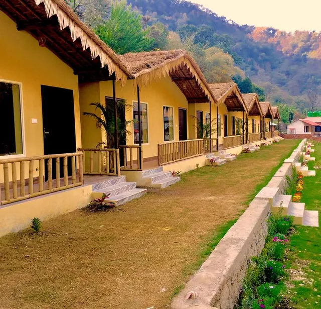 Riverside Camping in Rishikesh